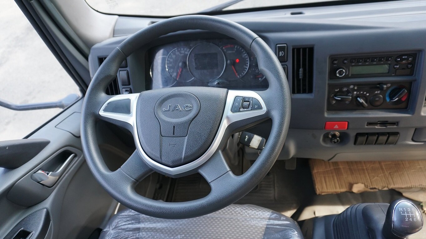 Không gian làm việc JAC N650 Plus