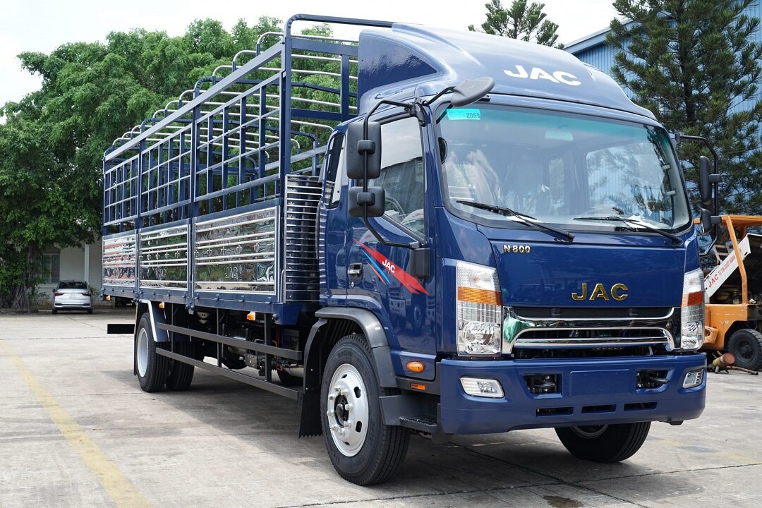JAC N800 th&ugrave;ng bạt gi&aacute; rẻ