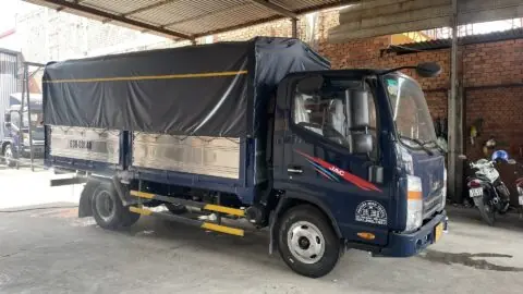 Xe tải JAC N200S màu xanh