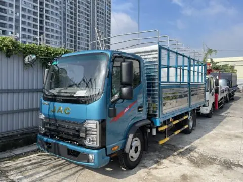 Alternative view of Xe Tải Jac H200 E5 Thùng Mui Bạt