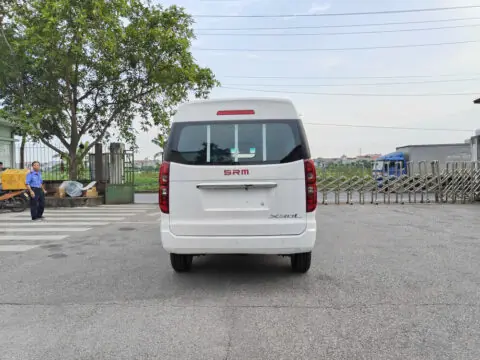 Alternative view of Xe SRM X30L – Xe Van 945Kg