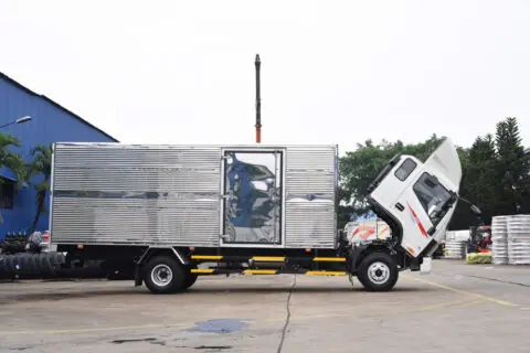 Xe Tải Jac N750 Plus E5 Thùng Kín